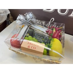THE SUNNY FRUIT BOX